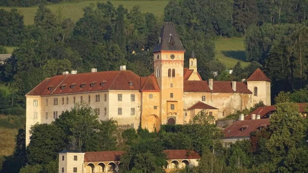 Apartmány Zámek - Vimperk Exterior foto